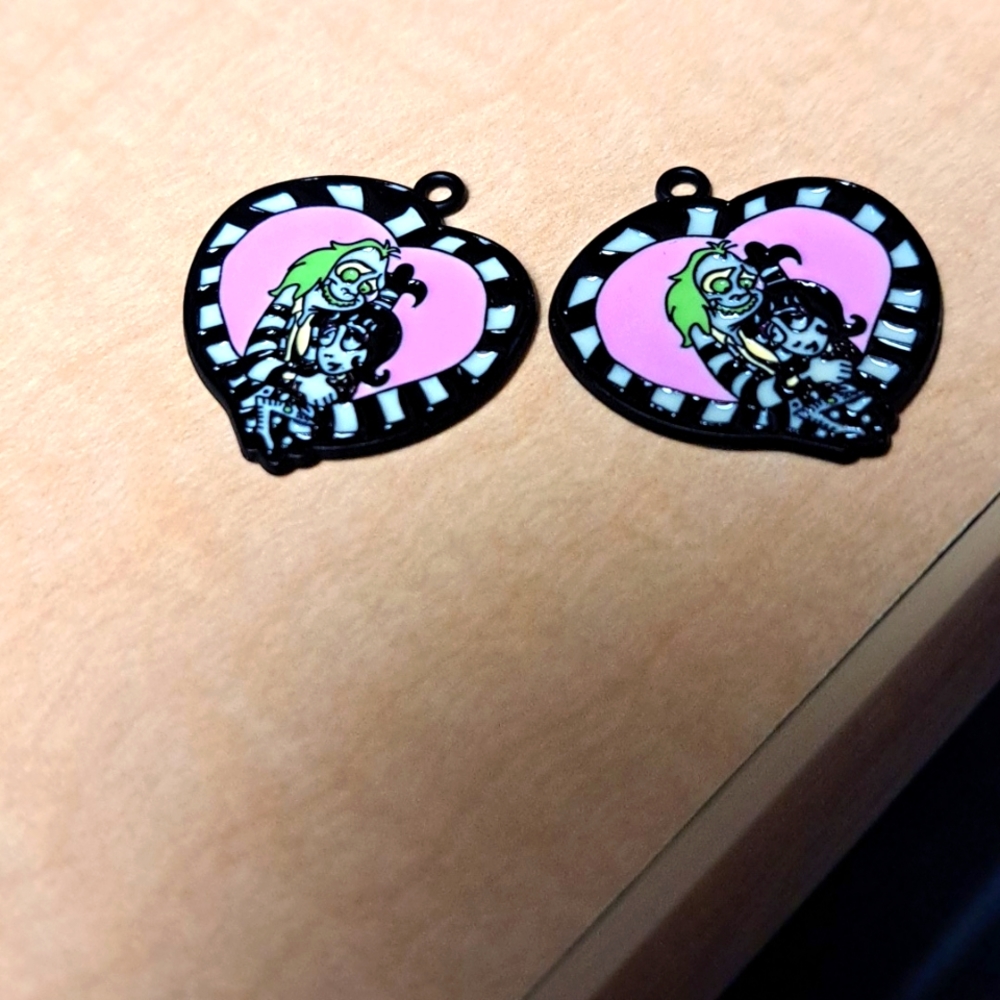 Necklace or earrings